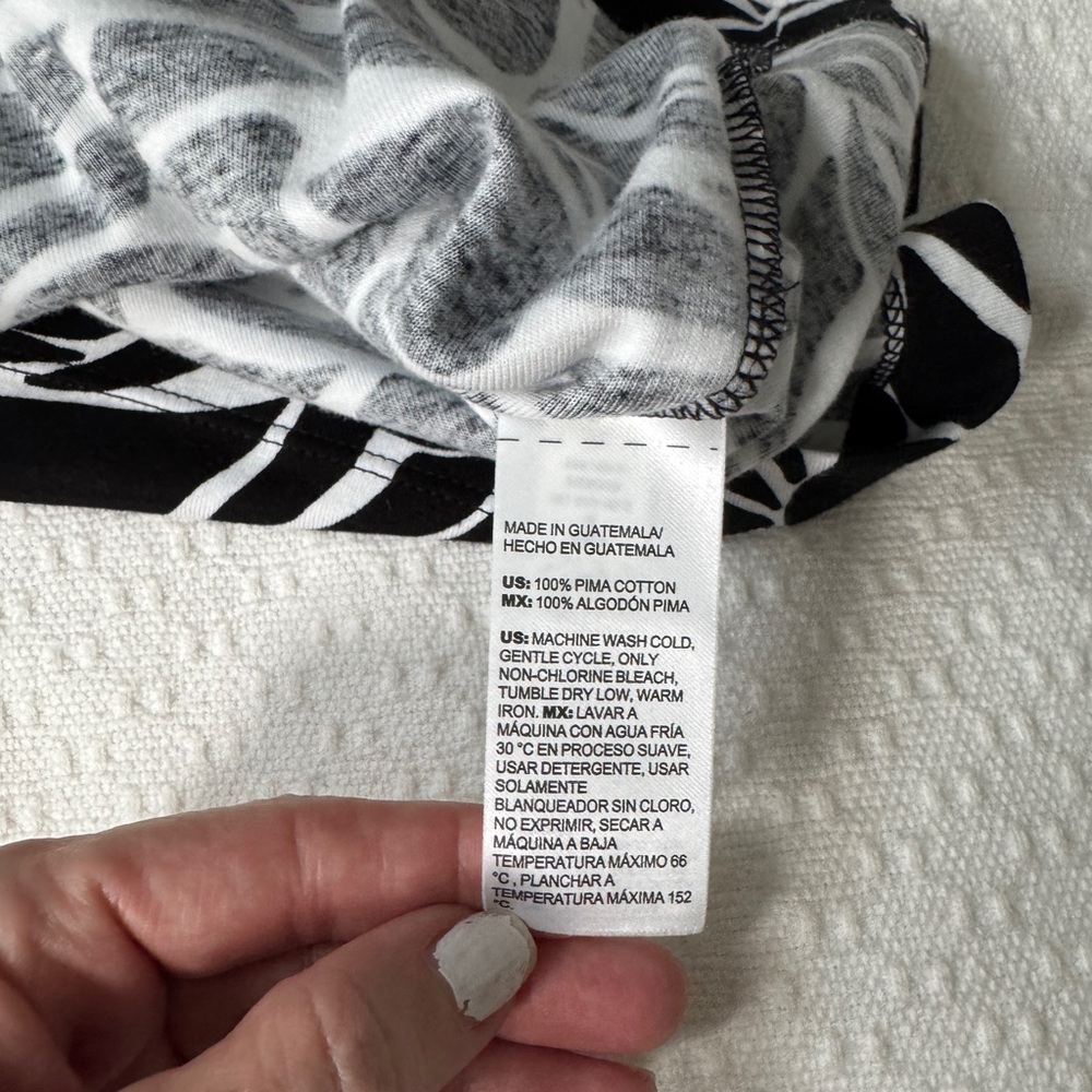 Chico's Abstract Black and White Short Sleeve Top Size Chico's 0 Small - Picture 5 of 8